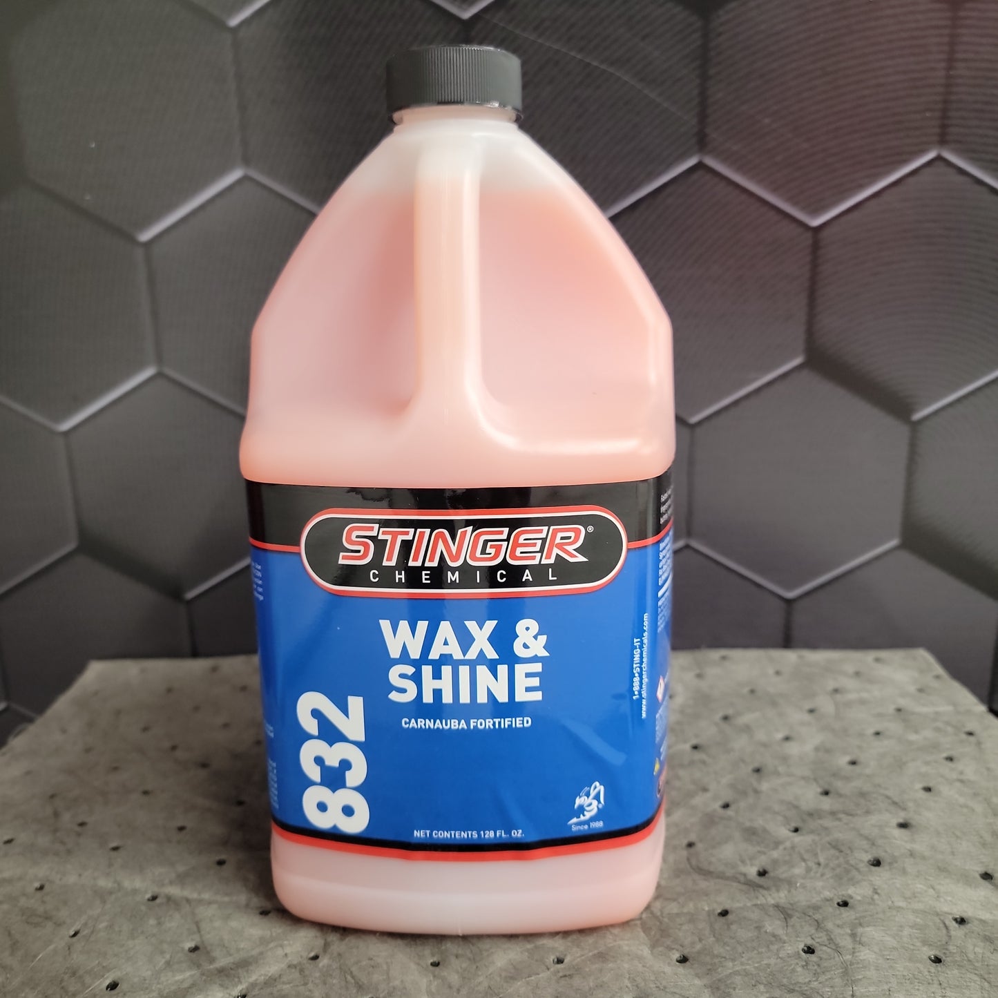 832 WAX & SHINE