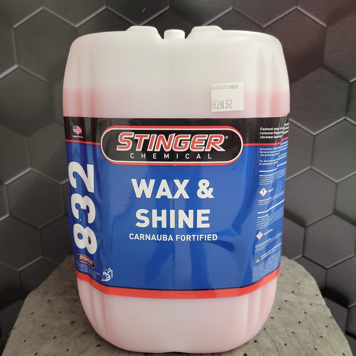 832 WAX & SHINE
