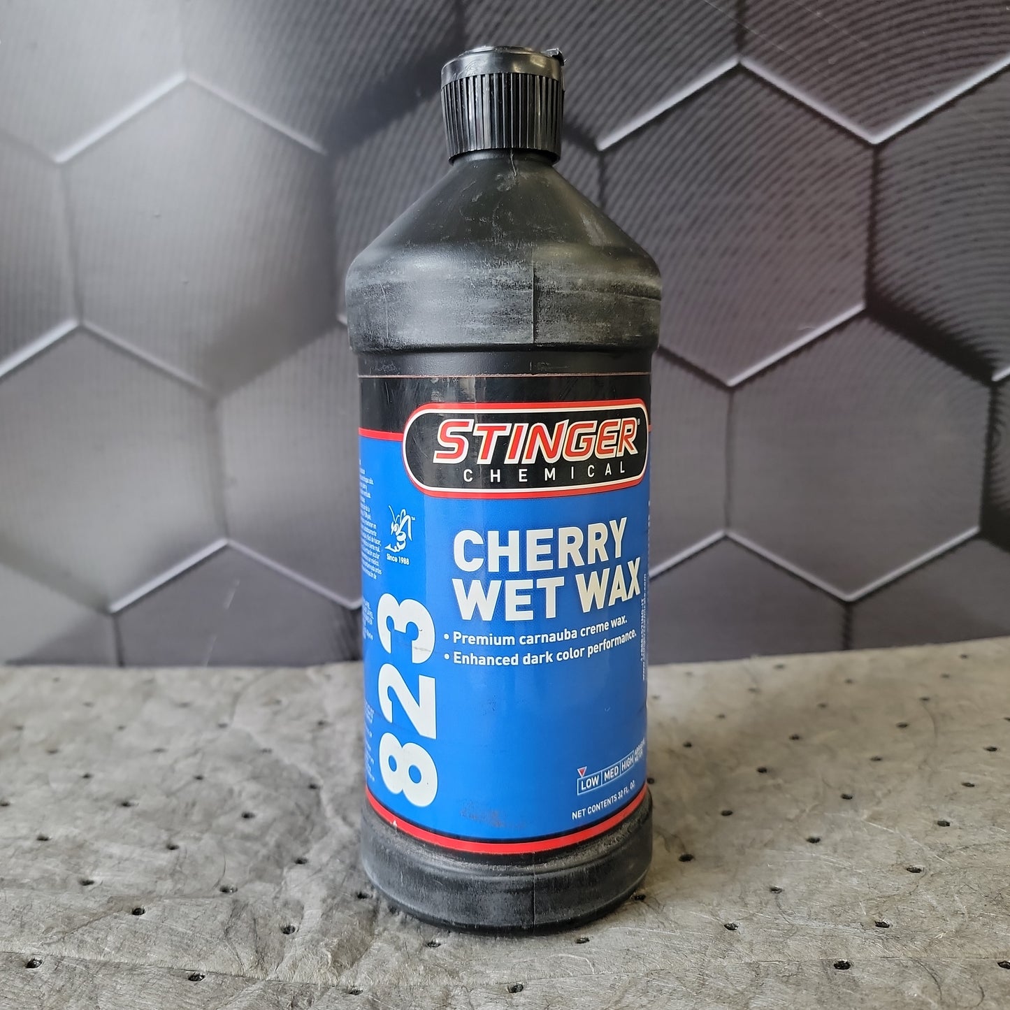 823 CHERRY WET WAX